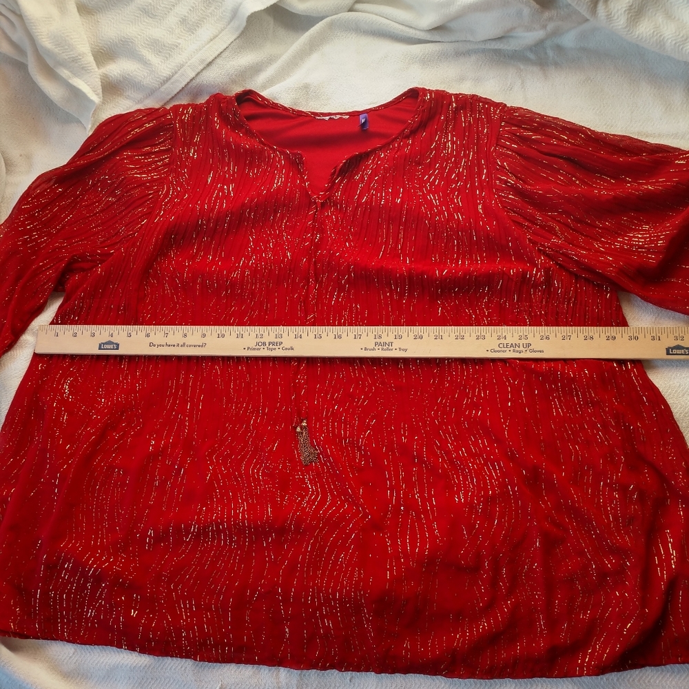 Red blouse - Picture 2 of 4
